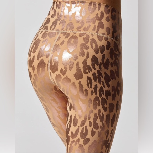 Top+Legging Set Athleisure! 🐆 - Picture 6 of 6